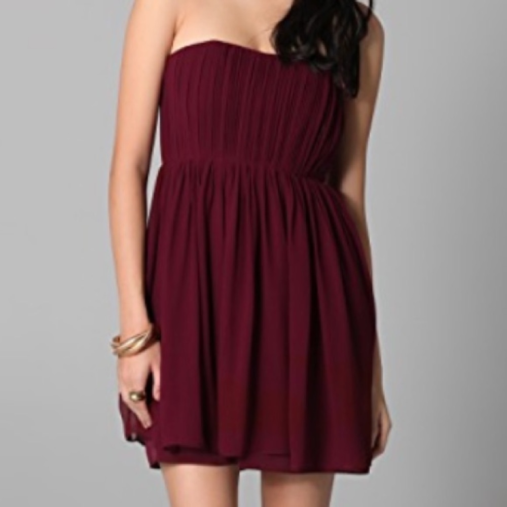Alice and Olivia Maroon Strapless Dress